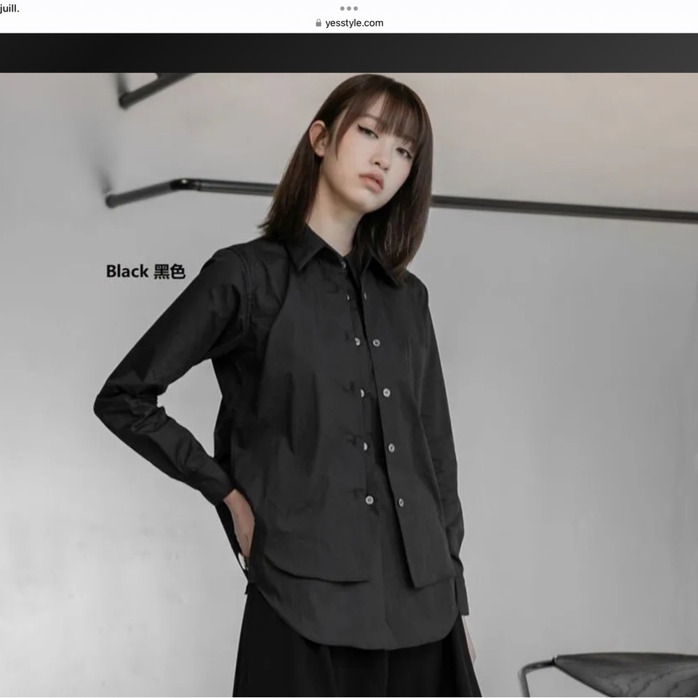 SIMPLE BLACK Mock two piece shirt